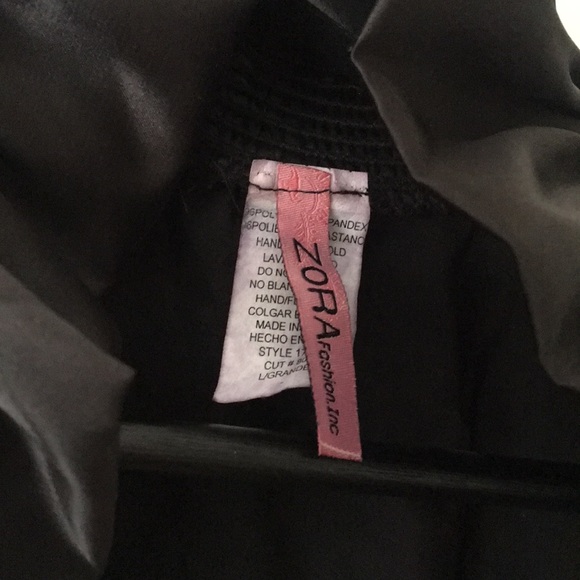 Top - Picture 2 of 3